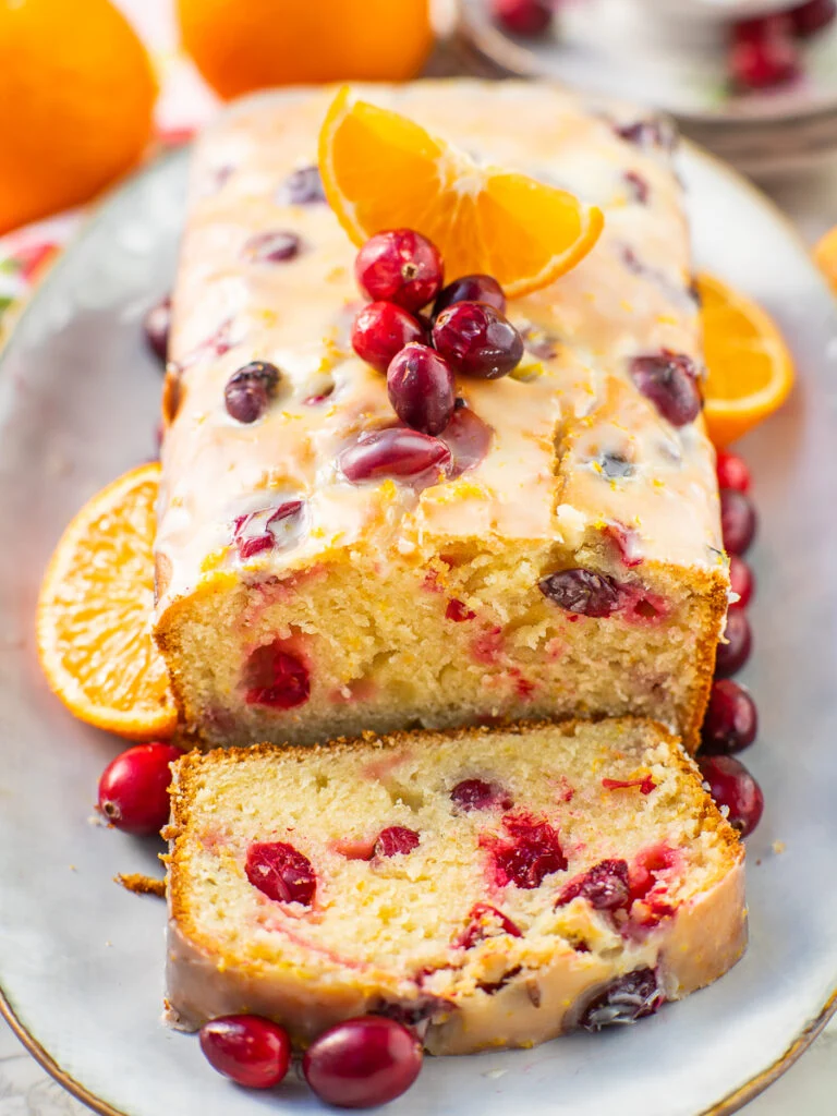 30 Thanksgiving Desserts recipes Everyone Will Love 7 Thanksgiving Desserts: Cranberry-Orange Loaf