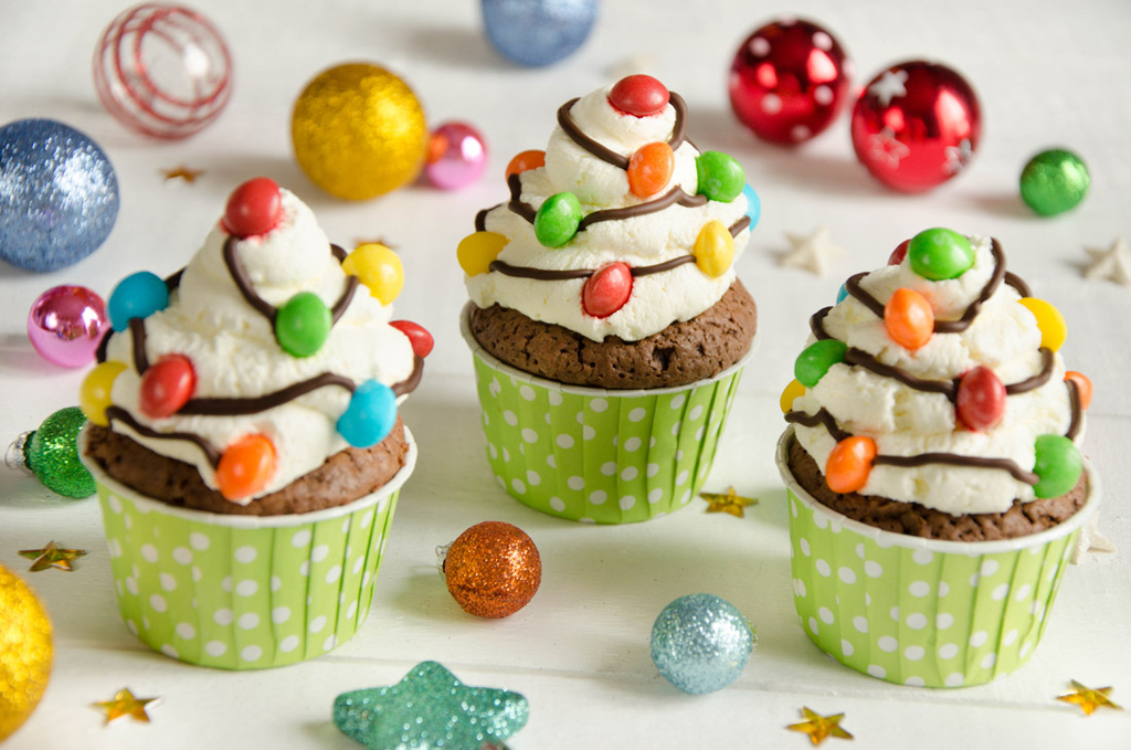 Christmas garland cupcakes