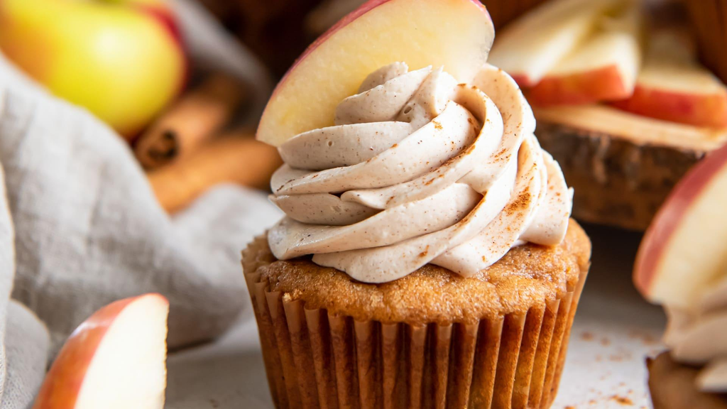 Apple Cinnamon Cupcakes with Cinnamon Buttercream