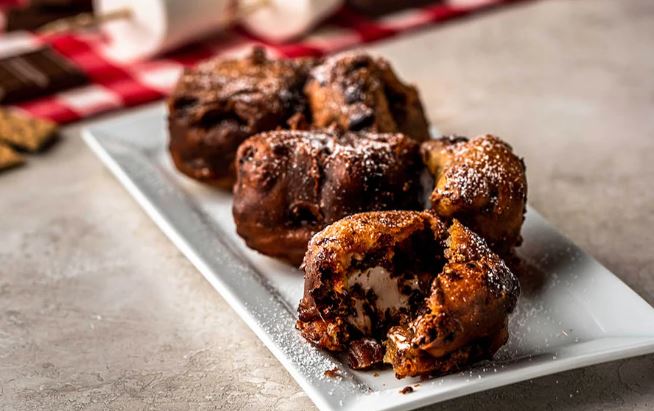 Sadies-Decadent-Deep-Fried-Smores.jpg