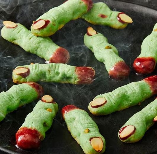 Witch Finger Cookies; halloween treats; 