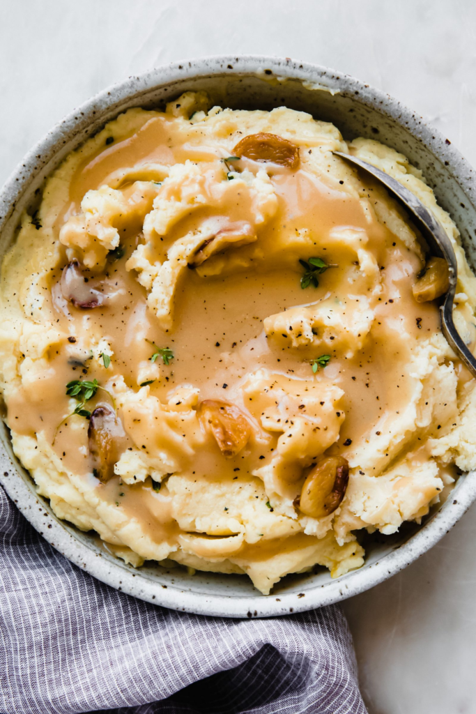 Perfect Pairings: What to Serve with Creamy Double-Garlic Mashed Potatoes